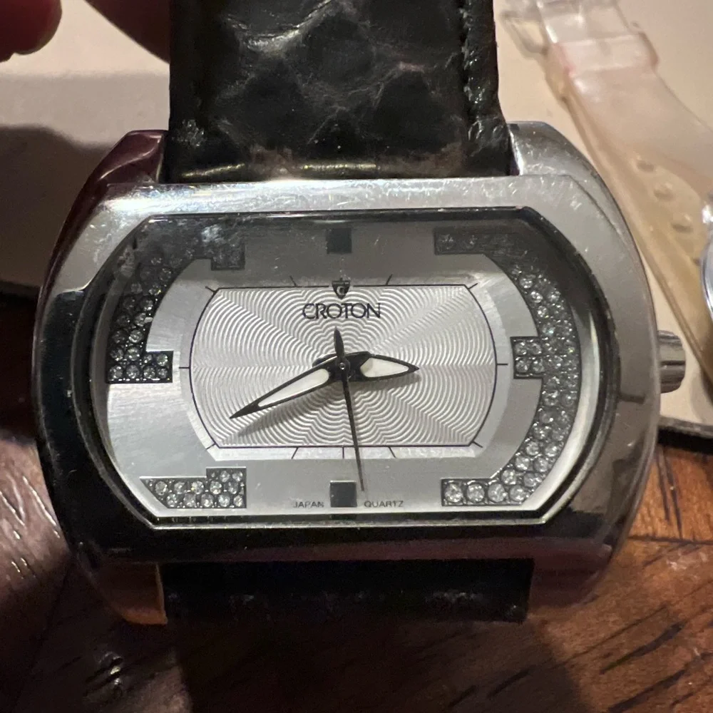 10/$20 Lot of 4 Men’s & Women’s Watches for Parts
